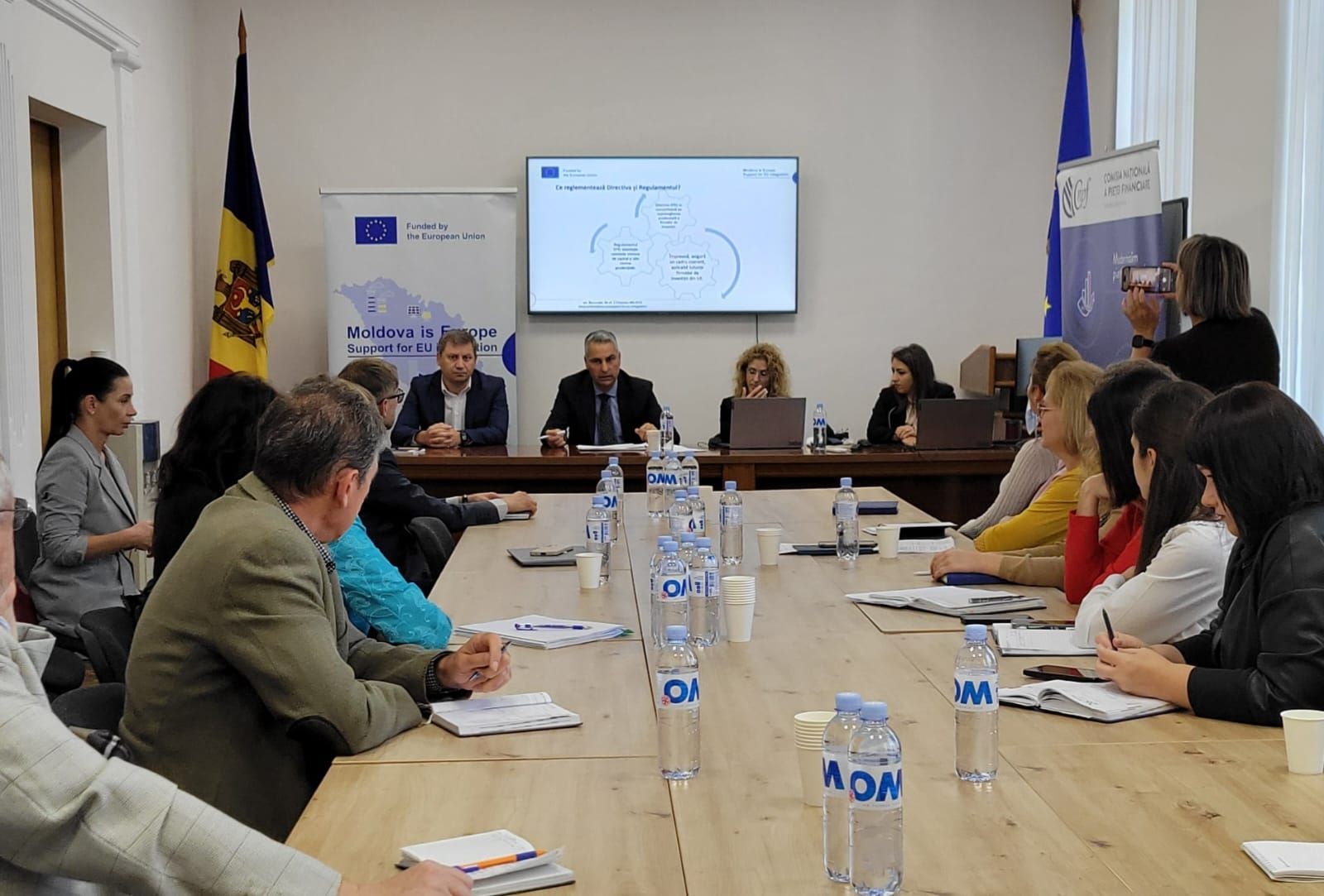 Representatives of the National Commission for Financial Markets (NCFM) took part, on 25 September, in a training session on prudential framework applicable to investment firms, organized in partnership with the EU-funded project “Moldova is Europe – Support for EU Integration’. 