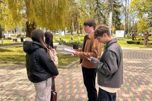 Young people in the Republic of Moldova want their country to join the European Union and view European integration as an opportunity for a better future.