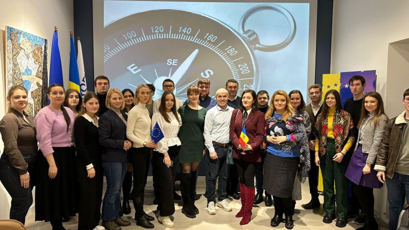 В преддверии Международного дня образования, который отмечается во всем мире 24 января, мы организовали в Europe Café дискуссию, посвященную важности образования в контексте вступления Республики Молдова в Европейский Союз.