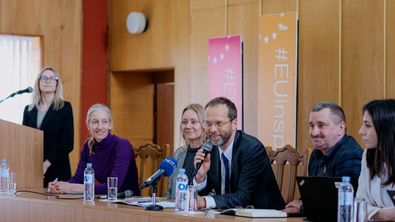 Am avut sala plină la Dondușeni, la o nouă ediție EU Talks - de data aceasta, în nordul Moldovei. Peste 100 de locuitori ai orașului Dondușeni și regiune au venit să discute cu echipa Delegației UE despre viitorul european al Moldovei.