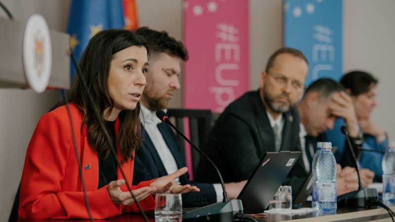 Seria de evenimente EU Talks continuă. Vineri, 15 martie, alături de echipa Delegației Uniunii Europene în Republica Moldova, am fost la Căușeni.