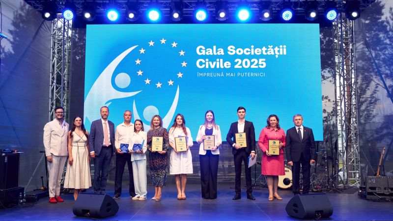 Gala Societății Civile 2025, organizată anual de către Delegația Uniunii Europene în Republica Moldova, este un eveniment de referință dedicat promovării și recunoașterii acelor organizații ale societății civile (OSC)