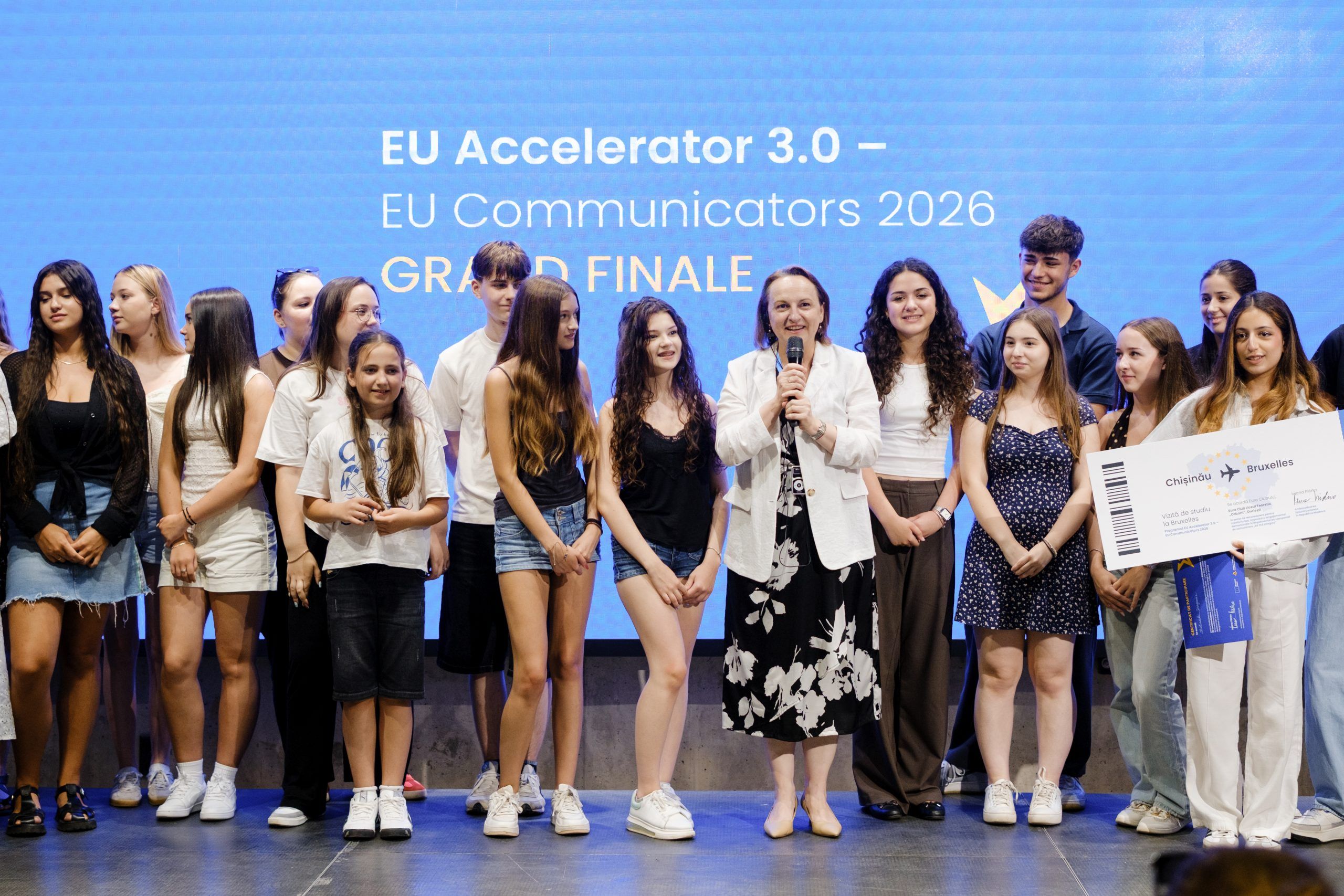 The team from the Euro Club of Orizont High School was designated as the winner of the EU Accelerator 2026 programme, earning the grand prize of a study visit to Brussels.