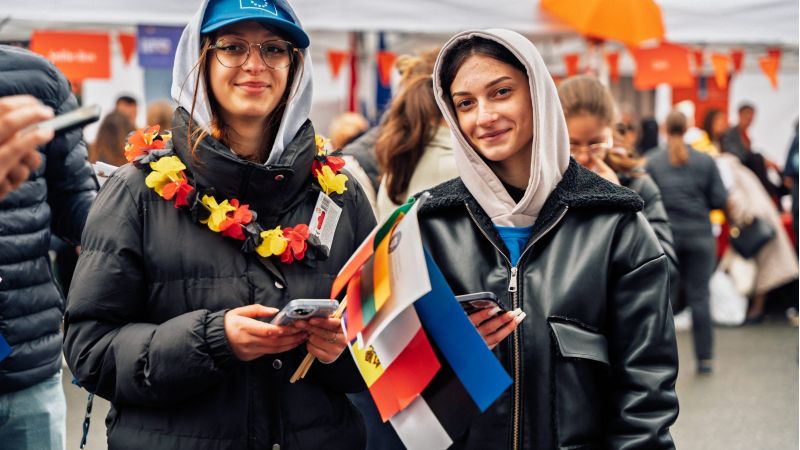 Pe 9 mai, centrul Chișinăului a fost plin de zâmbete, voie bună și… arome de cafea europeană!