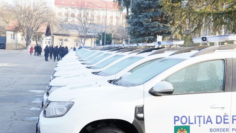 30 de automobile de serviciu au completat parcul auto al Poliției de Frontieră (IGPF) și șapte autoturisme adiționale au ajuns în dotarea Inspectoratului General pentru Migrație (IGM).