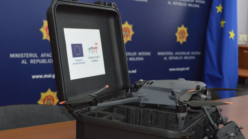 The Internal Protection and Anti-Corruption Service (IPAS) of the Ministry of Internal Affairs has received two state-of-the-art drones worth over 430,000 MDL. These devices will strengthen IPAS’s operational activities and special missions aimed at enhancing internal security and institutional integrity.