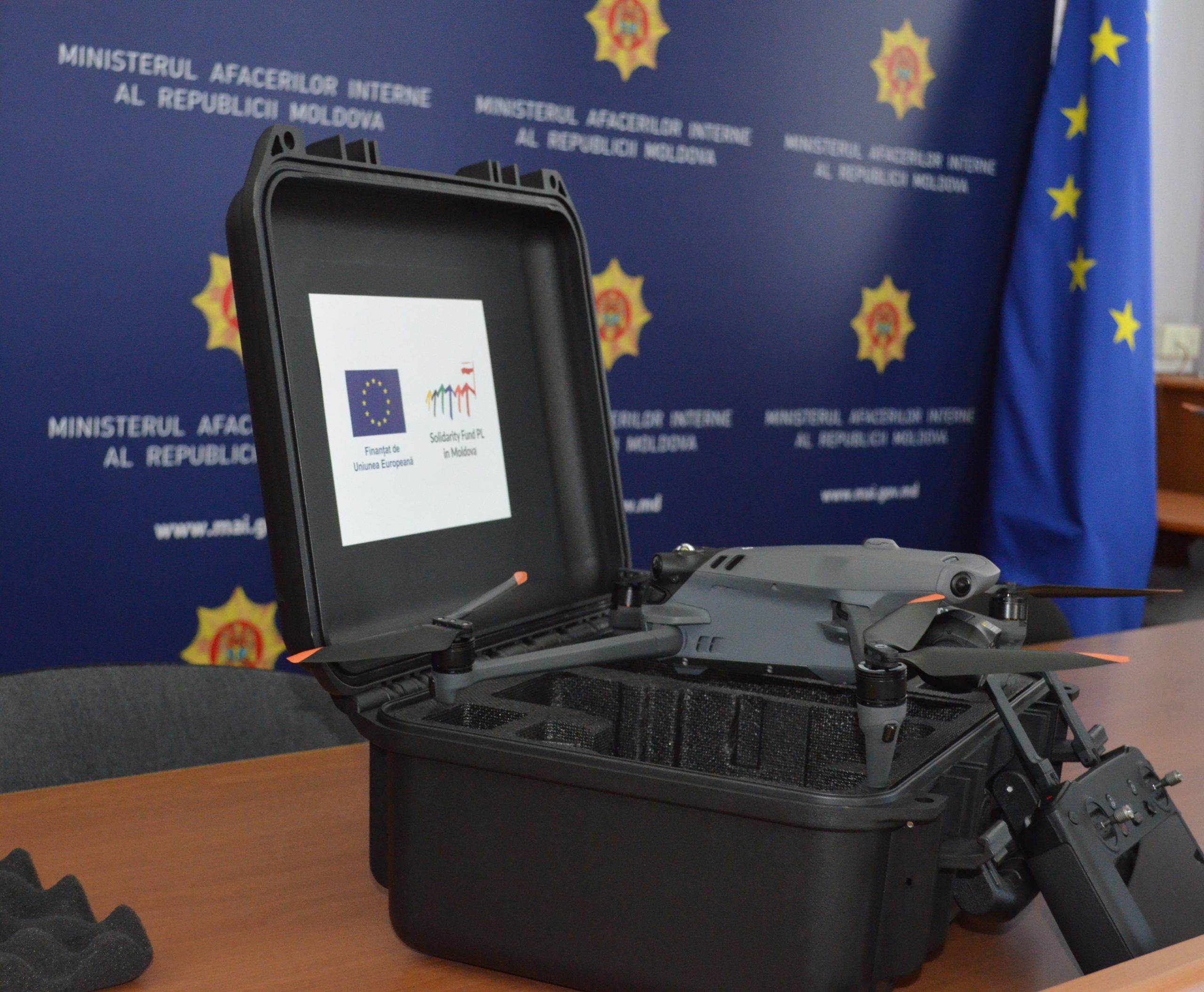 The Internal Protection and Anti-Corruption Service (IPAS) of the Ministry of Internal Affairs has received two state-of-the-art drones worth over 430,000 MDL. These devices will strengthen IPAS’s operational activities and special missions aimed at enhancing internal security and institutional integrity.