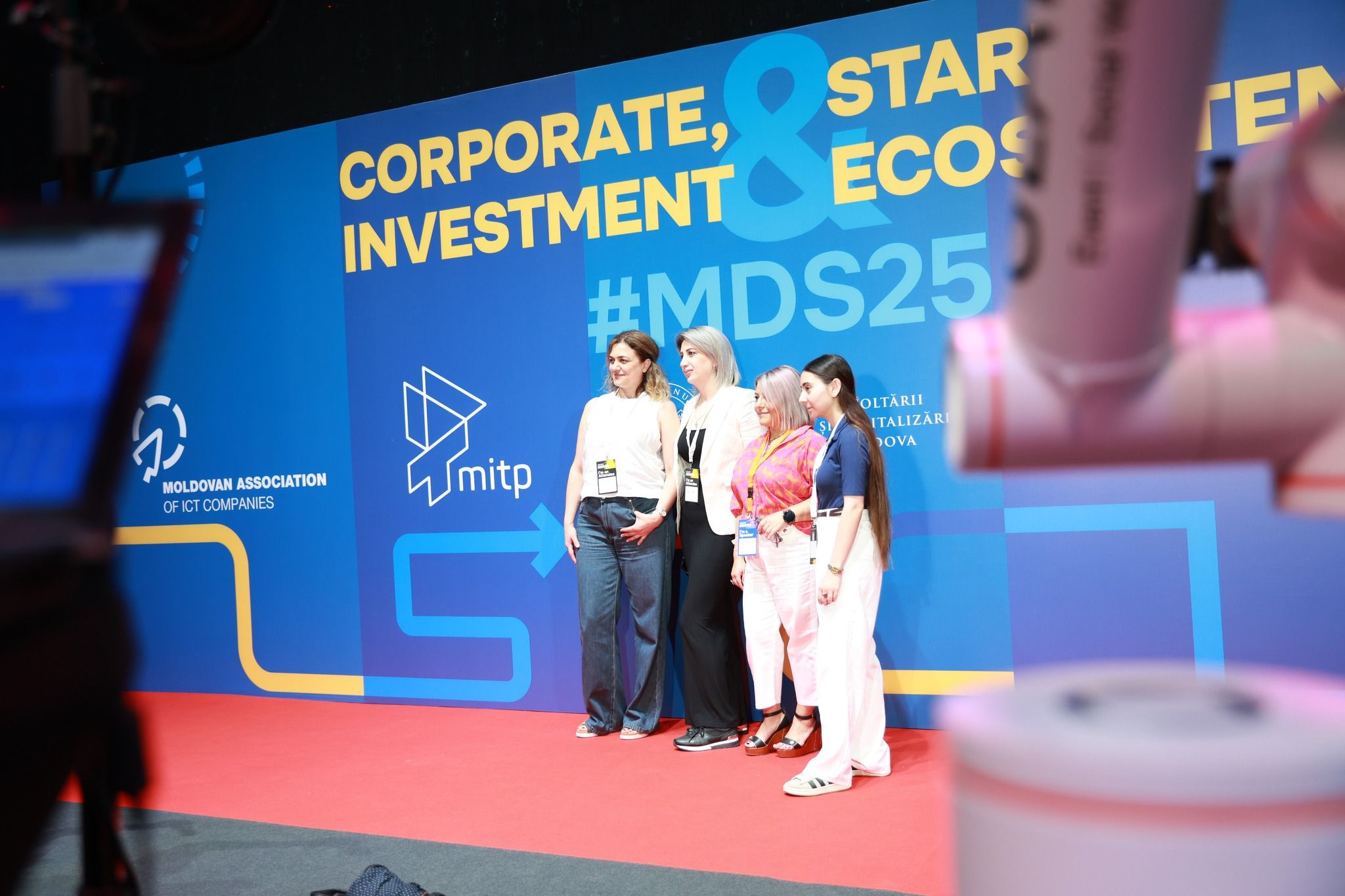 Ediția 2025 a Moldova Digital Summit a oferit o experiență tech fără precedent, în care inovația, businessul și expertiza profesională s-au întâlnit, timp de trei zile, la Chișinău.