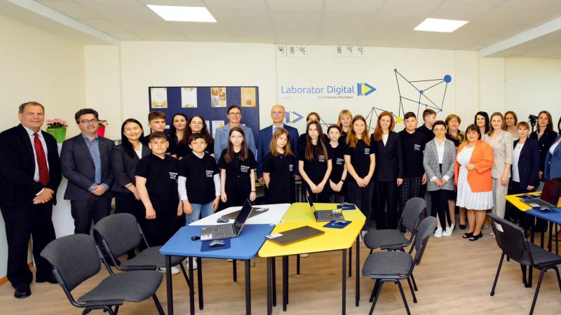 6 laboratoare digitale au fost inaugurate de EU4Moldova:Startup City Cahul în școlile din sudul RM