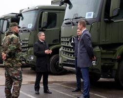 The National Army of the Republic of Moldova has received a new batch of logistics vehicles from the European Union through the European Peace Facility (EPF). The delivery includes buses, trucks, minibuses, SUVs, and pickup trucks.