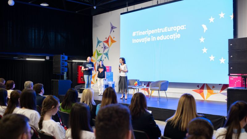 Pe 10 iunie am organizat o ediție cu specială a seriei de dialoguri publice EU Talks. Evenimentul nostru s-a remarcat atât prin subiectul abordat, cât și prin vorbitorii invitați să răspundă la întrebările publicului.