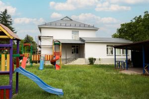 Евросоюз поддерживает устойчивое преобразование городского пространства в Республике Молдова, инвестируя свыше 17 миллионов леев в пять проектов по городскому благоустройству в городах Рышкань, Ниспорень, Чадыр-Лунга, Чимишлия и Хынчешть. Все работы реализуются в рамках инициативы «EU4Moldova: Устойчивая страна – сильные сообщества», осуществляемой Solidarity Fund PL в Молдове.