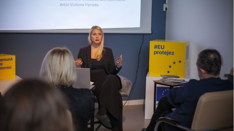 Sâmbătă, 3 februarie 2024, am găzduit, la Europe Café, prima întâlnire a Clubului Sféra Lectures. Clubul lecțiilor deschise Sféra reunește oamenii interesați de artă clasică și modernă, cultură și istorie, teatru, experimente cu formă și sens, new media și industria modei.