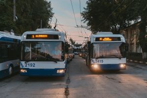 Uniunea Europeană sprijină Chișinăul în dotarea transportului public cu aparate de dezinfectare a aerului