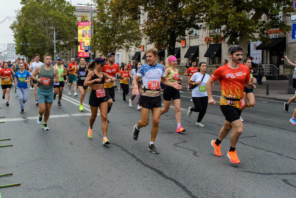 Entry-level athletes from Tiraspol trained for the Chișinău marathon, thanks to EU and UNDP support