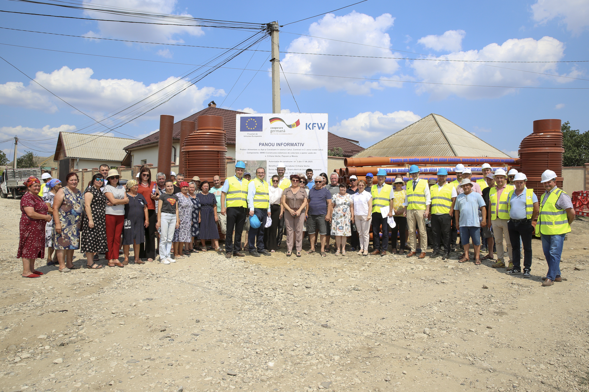 Pe data de 28 iulie, în prezența reprezentanților Ministerului Infrastructurii și Dezvoltării Regionale, ai Delegației Uniunii Europene, și ai Ambasadei Germaniei, au fost lansate oficial lucrările de construcție pentru reabilitarea și extinderea rețelelor de apă și canalizare în municipiul Cahul și satele Cotihana și Crihana Veche.