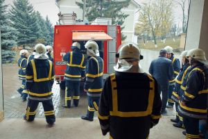 Volunteer firefighters across the Republic of Moldova now have the opportunity to attend free training courses to obtain a Category C driver’s license.