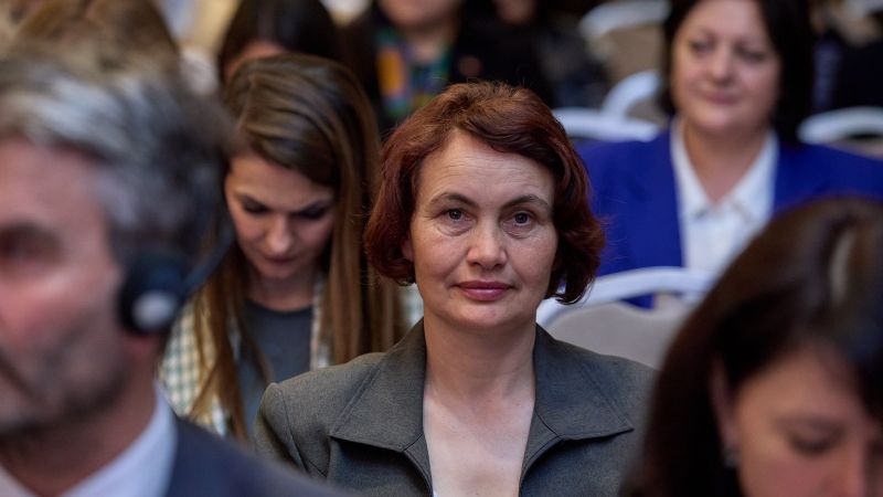 Финансирование 15 местных инициатив гражданского общества, продвигавших эффективное управление и гендерное равенство, обучение более 180 госслужащих и представителей гражданского общества по аспектам продвижения гендерно ориентированной политики, оказание четырем районам (Теленештскому, Яловенскому, Стрэшенскому и Резинскому) помощи в проведении гендерных аудитов и разработке планов действий по продвижению гендерного равенства, обучение более 200 женщин-лидеров в рамках Академии лидерства — лишь часть результатов, достигнутых командой проекта «Партнерства во имя женского лидерства и эффективного управления».