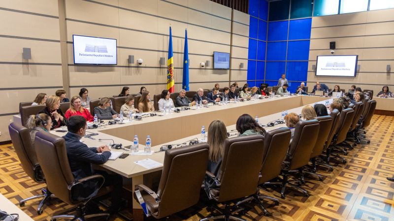 Cele mai bune practici în domeniul controlului parlamentar asupra asistenței din partea Uniunii Europene au fost discutate la un atelier de instruire dedicat funcționarilor publici din cadrul Secretariatului Parlamentului.